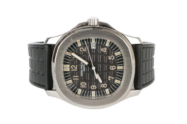 patek philippe aquanaut black dial rubber bracelet steel 5604a 001